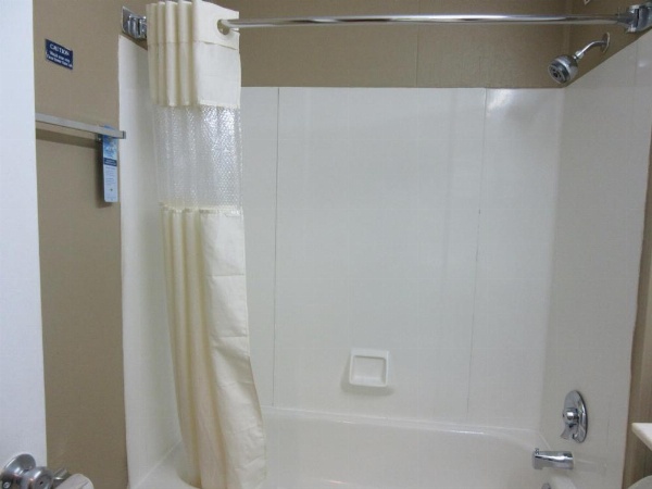 Microtel Inn & Suites by Wyndham Columbia Two Notch Rd Area image 25